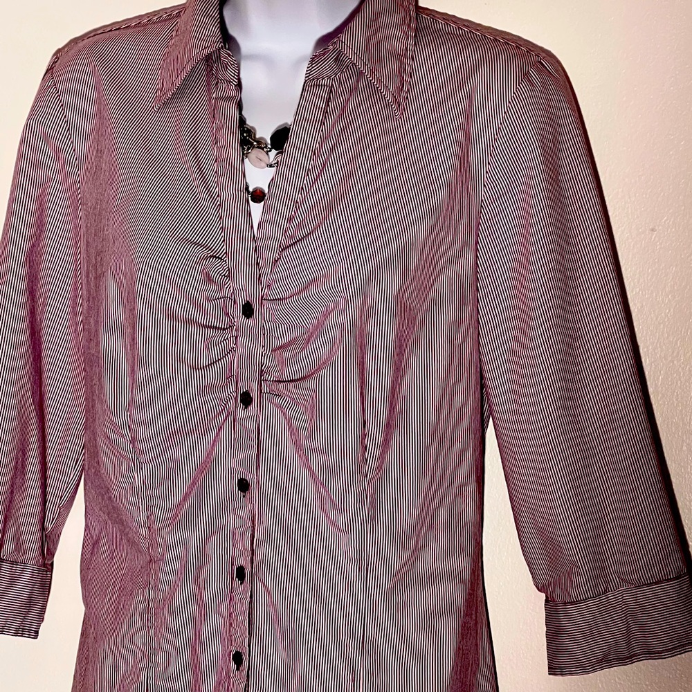 Women’s Apt 9 purple and white striped blouse